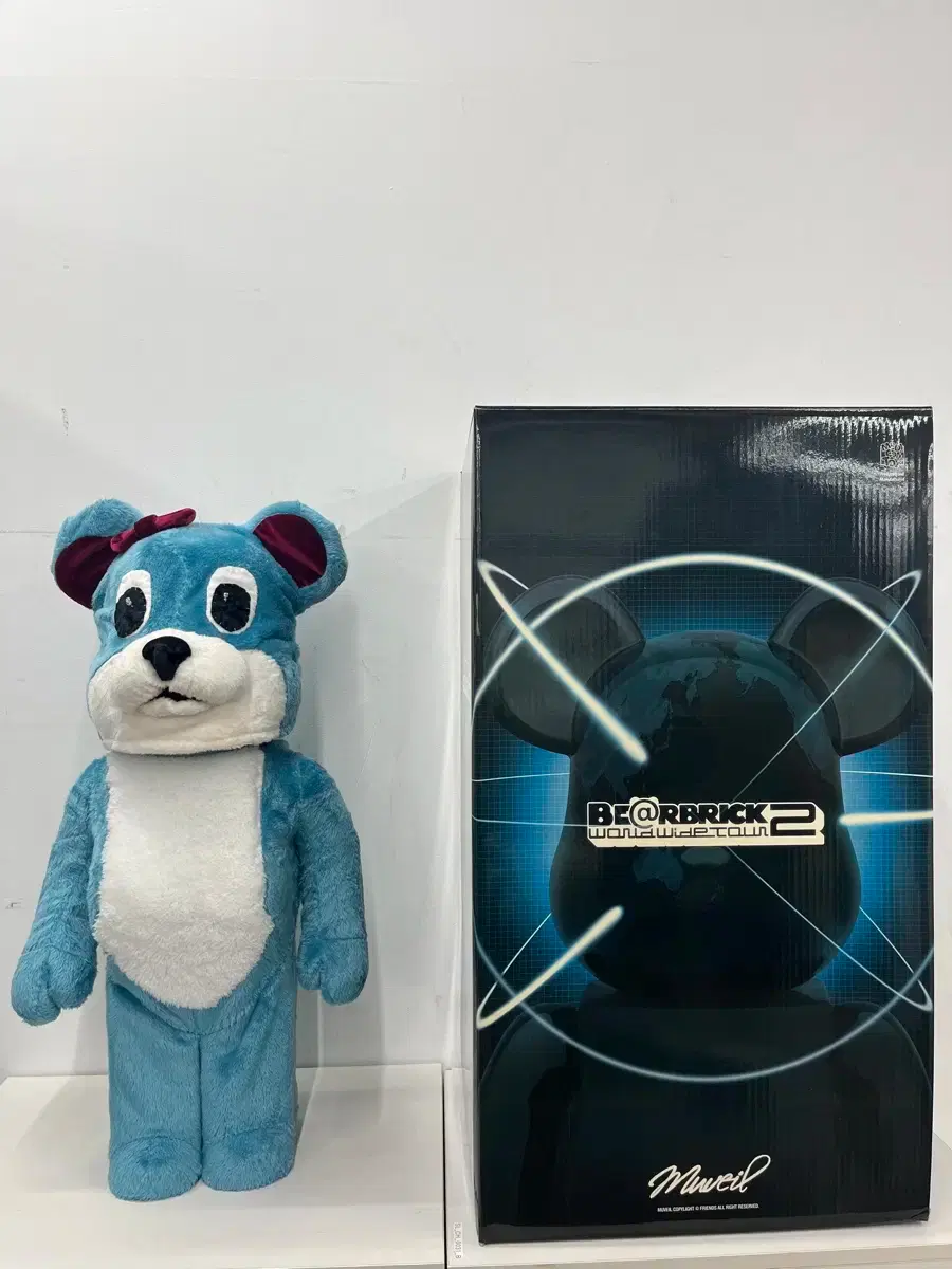 Muveil BWWT2 (Be@rbrick 월드 와이드 투어 2) 100 | 브랜드